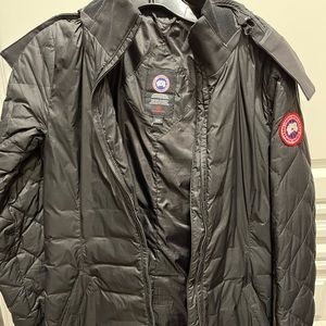Canada Goose Light Down Jacket
